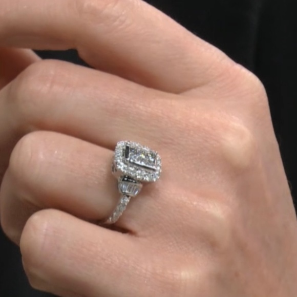 14K White Gold & Genuine Diamond Art Deco Ring - Picture 9 of 13